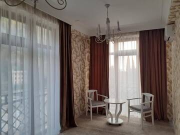 Люкс с кроватью размера «king-size» и балконом в Отеле RIT Hotel